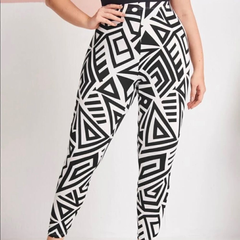 Geometric Print Pants - Picture 5 of 6